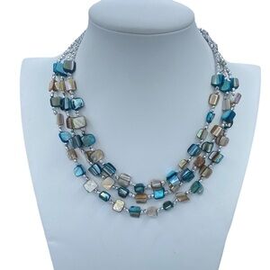 ✨Multi strand mother of Pearl necklace 3 strands silver blue